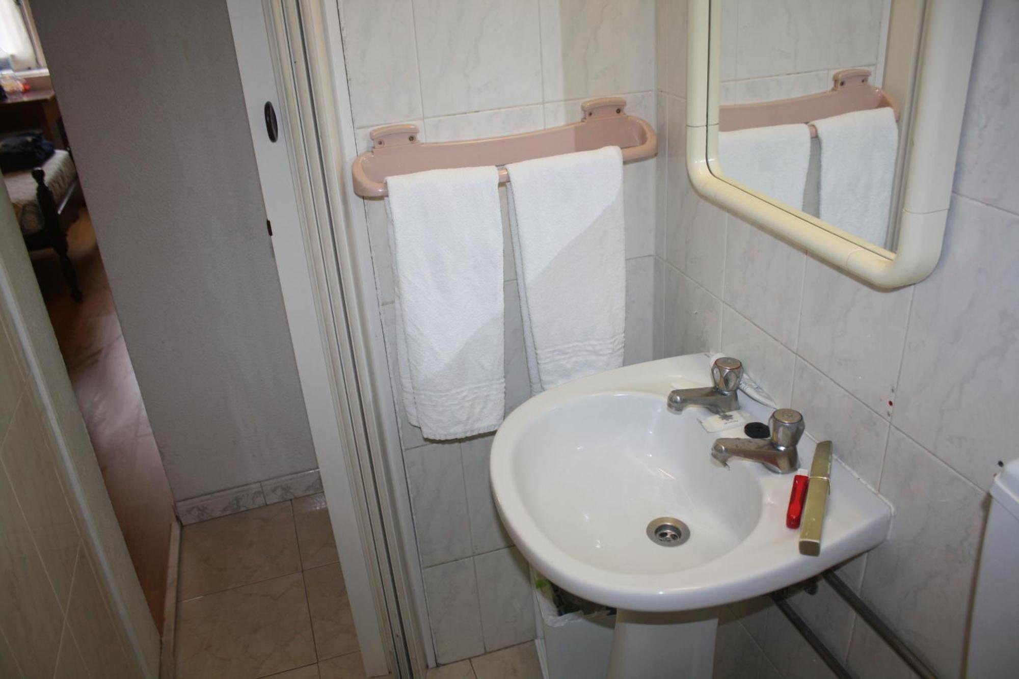 Pensao Residencial Estrela Do Mondego Hotel Lisboa Værelse billede