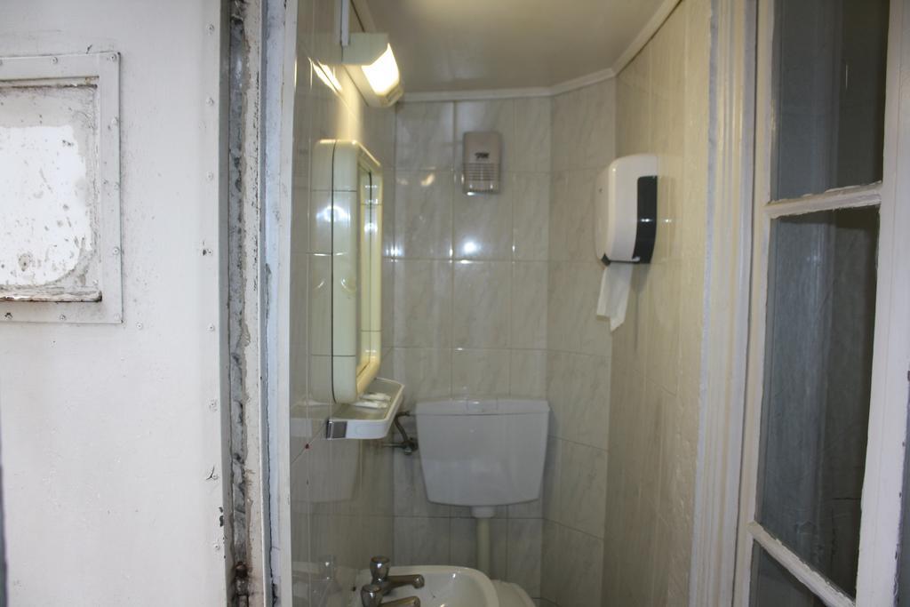 Pensao Residencial Estrela Do Mondego Hotel Lisboa Værelse billede